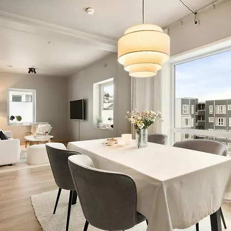 Arctic Penthouse I Free Parking Lejlighed *